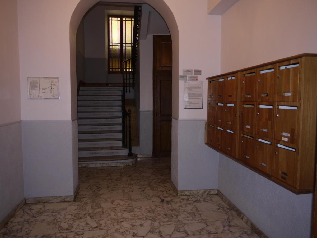Apartment Barla 3 - A Spacious One Bedroom Near Place Garibaldi *